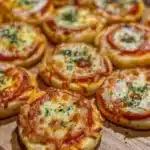 mini pizzas caseras 2025 10 16 221731 150x150 1