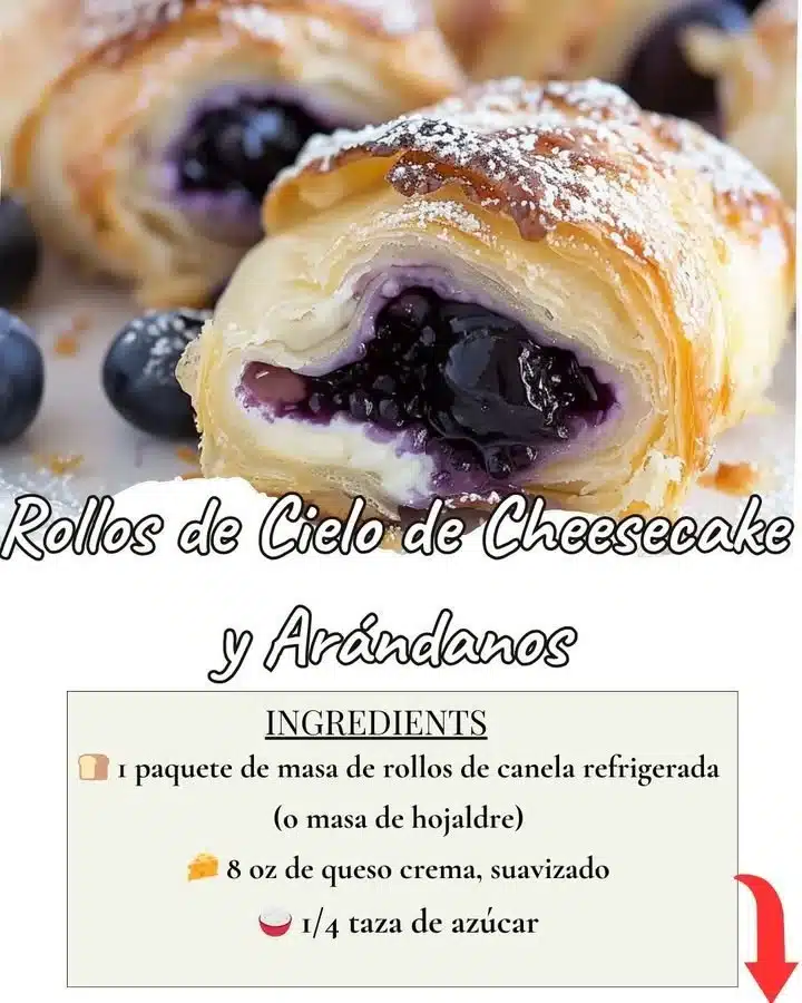 Rollos de cielo de cheesecake y arándanos, un delicioso postre fresco y cremoso.